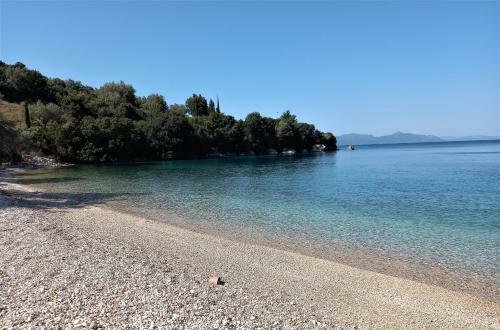 Konstas Stone Island House In Meganisi