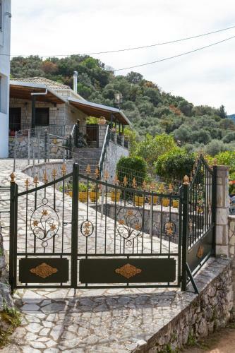Konstas Stone Island House In Meganisi