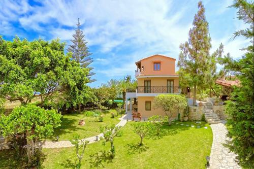Villa Karteros With Private Swimming Pool