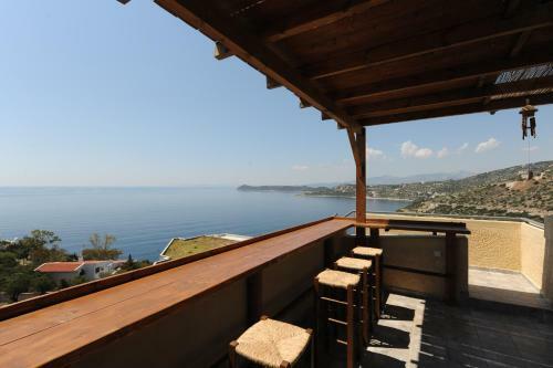 Gorgeous Eco Friendly Seaside Villa Nefeli