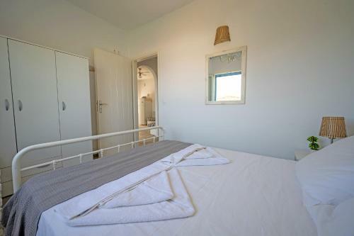 Molos Sea View House - Paros Greece