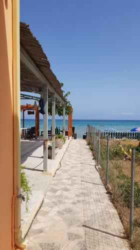 Alykes Mastora Seaside Apartments