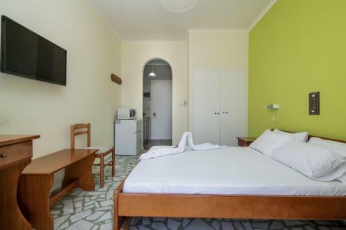 Sunbliss Studios & Apartments