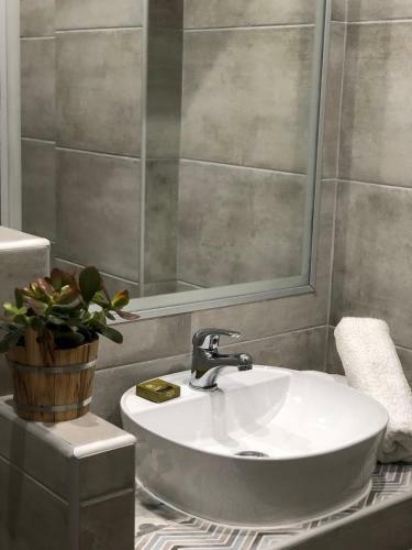 Apartamento Thealos Inn