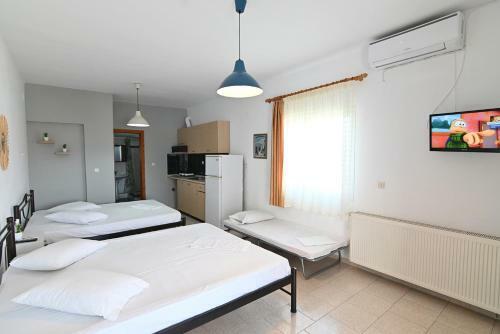 Hotel Kostas Goulopoulos Rooms