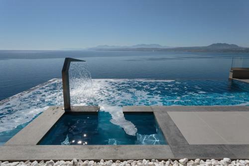 Amfitriti Luxury Villa