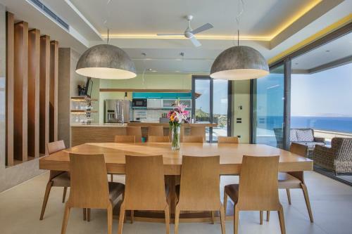 Amfitriti Luxury Villa