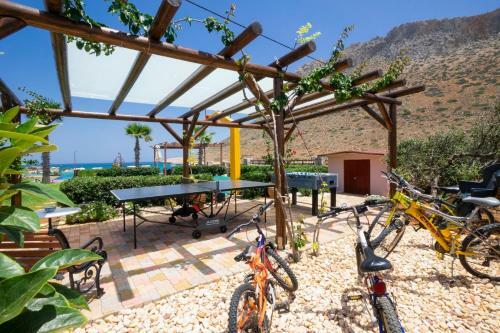 Villa Stavros Beachfront Homeleader