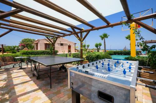 Villa Stavros Beachfront Homeleader