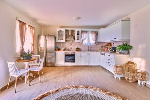Corali House
