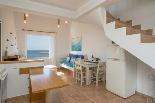Kiani Seafront Apartments