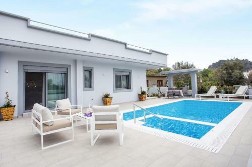 The Sisters Villa