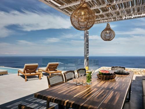 Etheria Luxury Villas & Suites