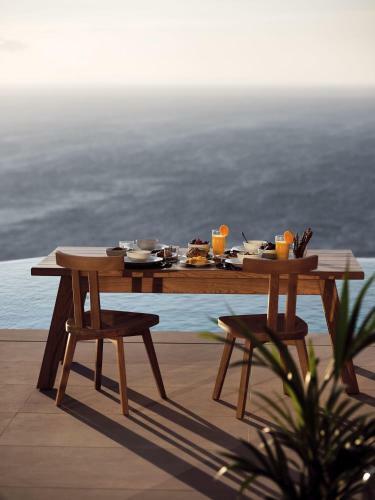 Etheria Luxury Villas & Suites