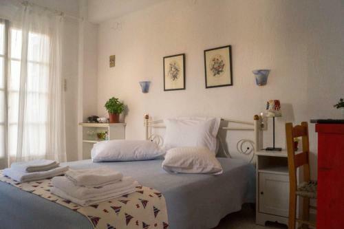 Violetta Apartments