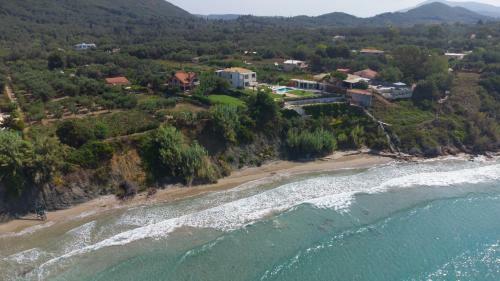Apartamento Tetraktys Estate At The Beach