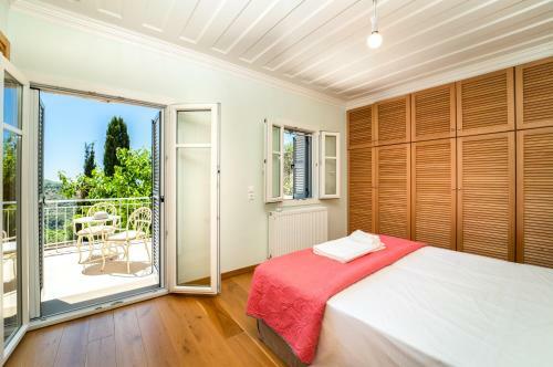 Siora Tanto Rustic Villa