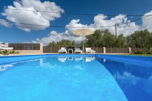 Sole Mare Villa Lakithra