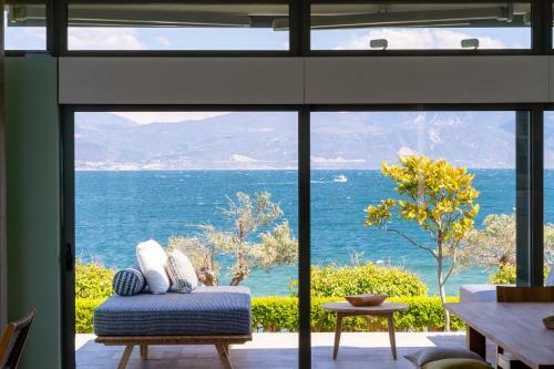 Lefkon Villa By The Sea!