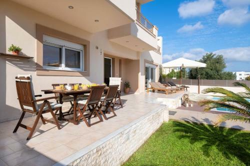 Chrissiida Villa