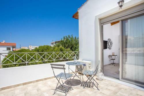 Ourania - Traditional House