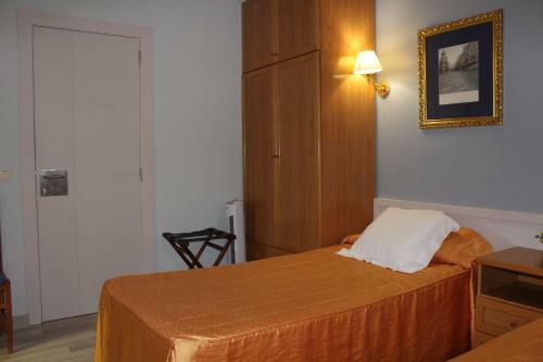 Hostal Montserrat