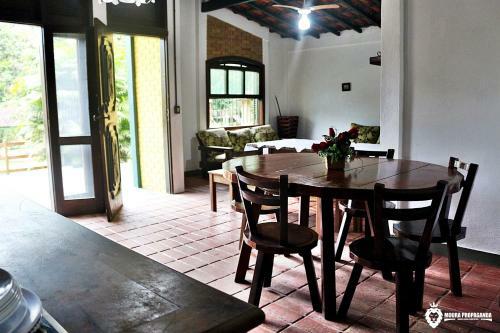 Hotel Eco Chal�s Luar Das Mar�s