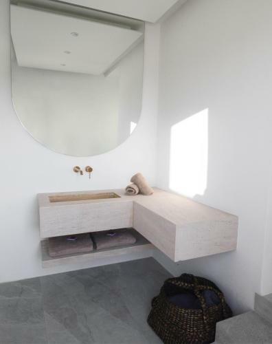 Charisma Hotel And Wellness Suites