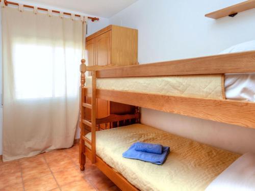 Apartment Roses I Llan��