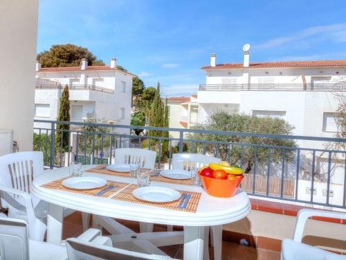 Apartment Roses I Llan��