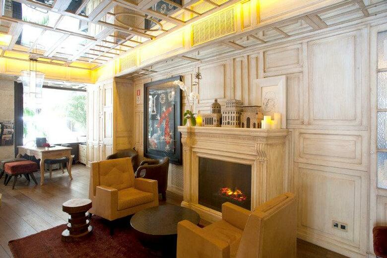 Hotel Do Pla�a Reial G.l.