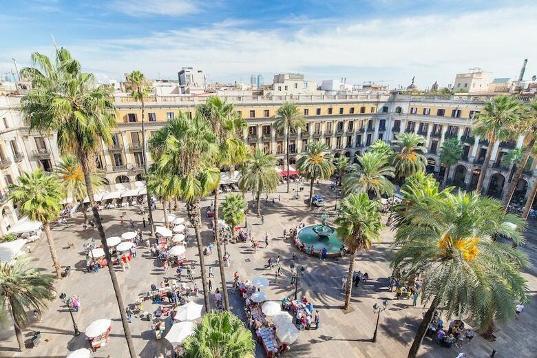 Hotel Do Pla�a Reial G.l.