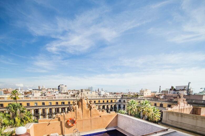 Hotel Do Pla�a Reial G.l.
