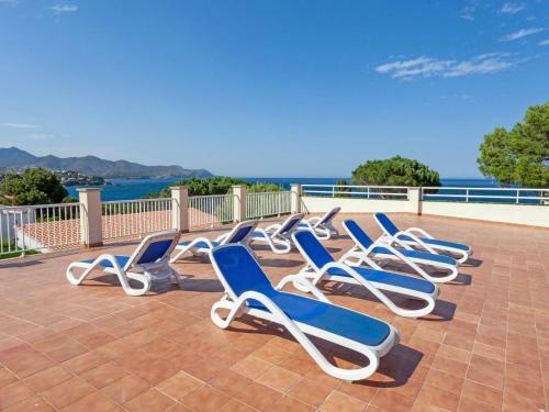 Apartment Palmiers Viii Llan��