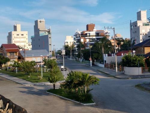 Praia de Palmas, Apartamento Completo Pr�ximo A Praia E Todo Comercio