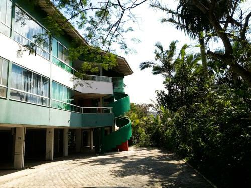 Apartamento Praia de Bombinhas Res Solar Das Brom�lias