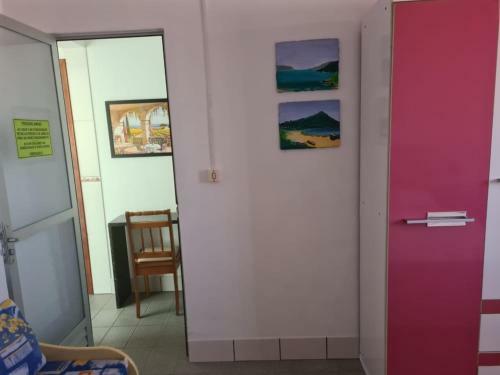 Apartamento Bombinhas Com 01 Dormit�rio A 60m Da Praia Ar Wifi