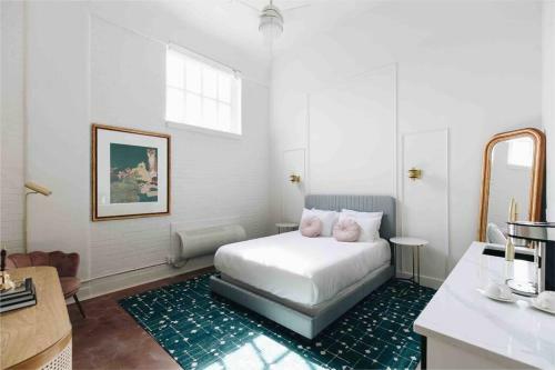 Posada Henry Suite 207 At The Bellwether Hotel