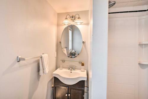 Bright Belmar Cottage Less Than Half Mi To Boardwalk!