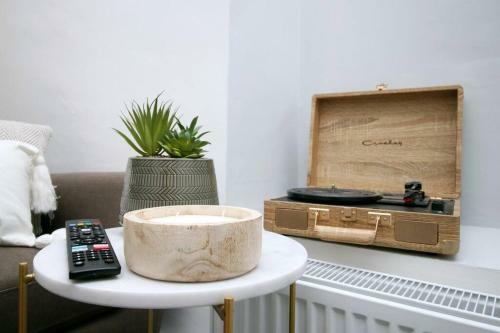 The Snug - Studio Apartment In Mount Pleasant