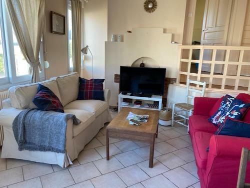 La Plage Au Bout Du Jardin / Sword Beach Cottage