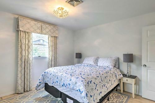 Beautiful Hampton Bays Home With Private Pool!