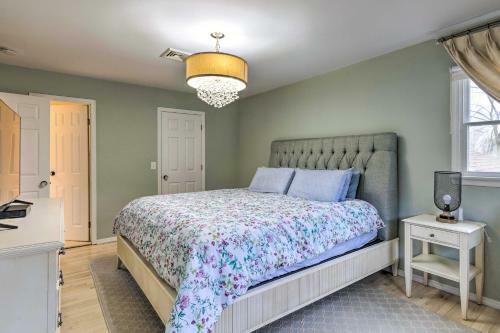 Beautiful Hampton Bays Home With Private Pool!