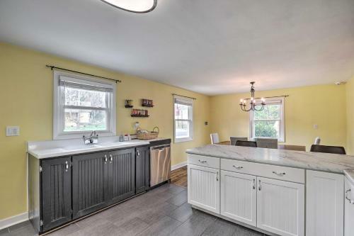 Charming Arden Escape, 10 Mi To Asheville!