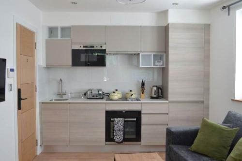 Luxury Studio Apartment With Wheelchair Access In Sydenham