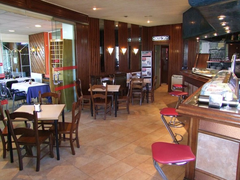 Hotel Montearag�n