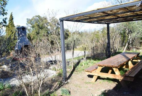 Maison de 5 Chambres Avec Jardin Amenage A Les Vans