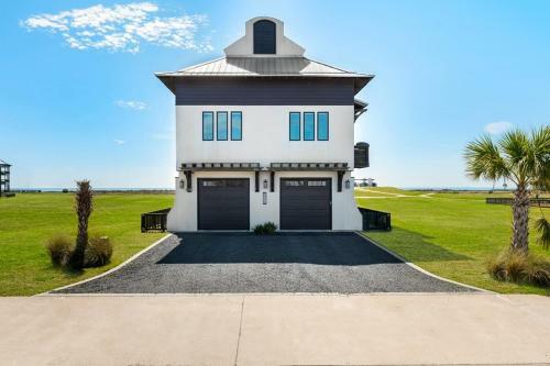 Paradise By The Sea Home