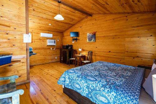 Hotel The Historic Leakey Inn
