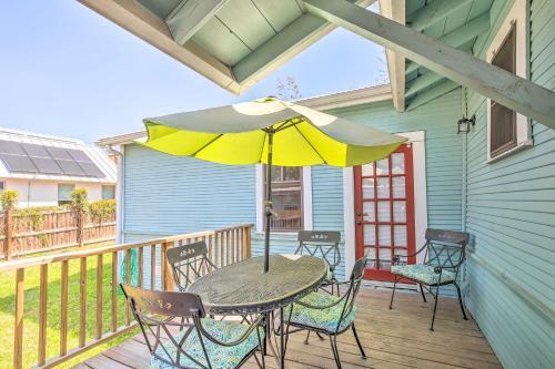 Pet-friendly San Antonio Home With Deck And Yard!